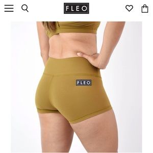 Fleo Shorts-Large